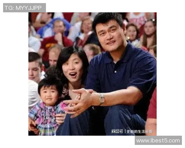 姚明的女儿身高惊人引发热议她将继承父亲的篮球天赋吗